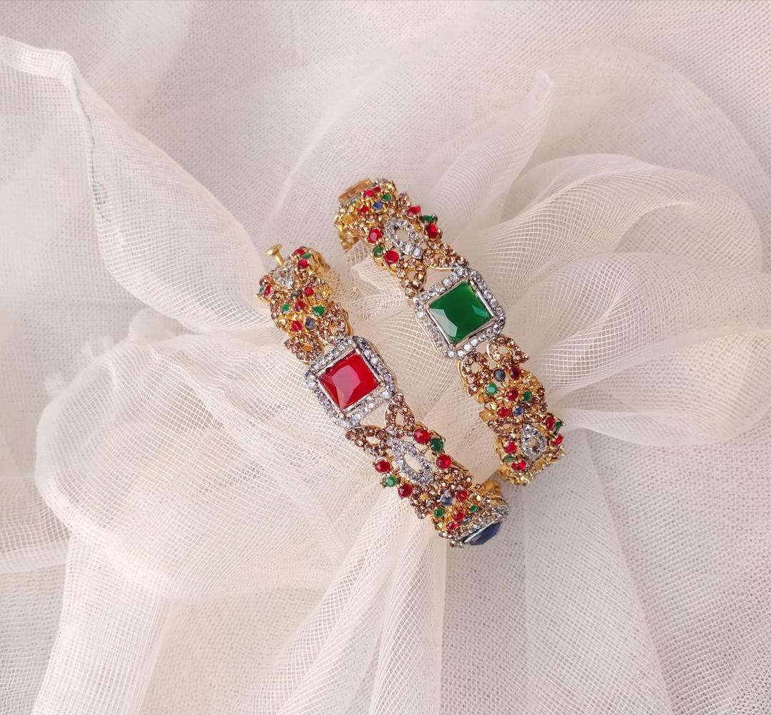 2 Pcs Noratan Design Gold Plated Rhinestone Kara Bangle NOVAPIK