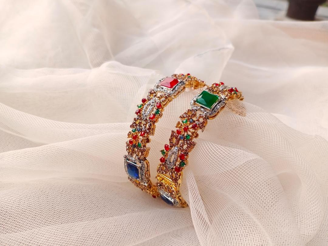 2 Pcs Noratan Design Gold Plated Rhinestone Kara Bangle NOVAPIK