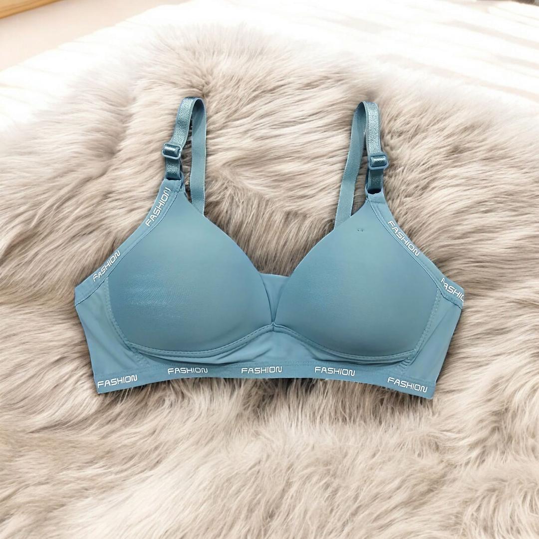 Silky Smooth Lightweight Push-Up Bra – Comfy, Sleek & Supportive NOVAPIK