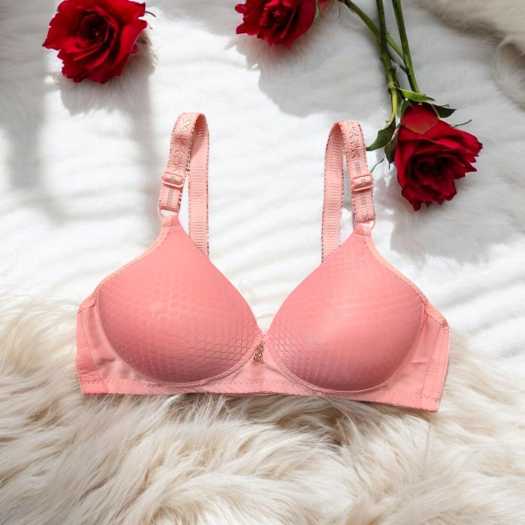 Silk Plain Comfortable And Lightweight Padded Bra NOVAPIK